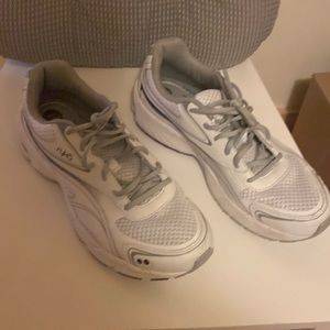 Ryka tennis shoes
